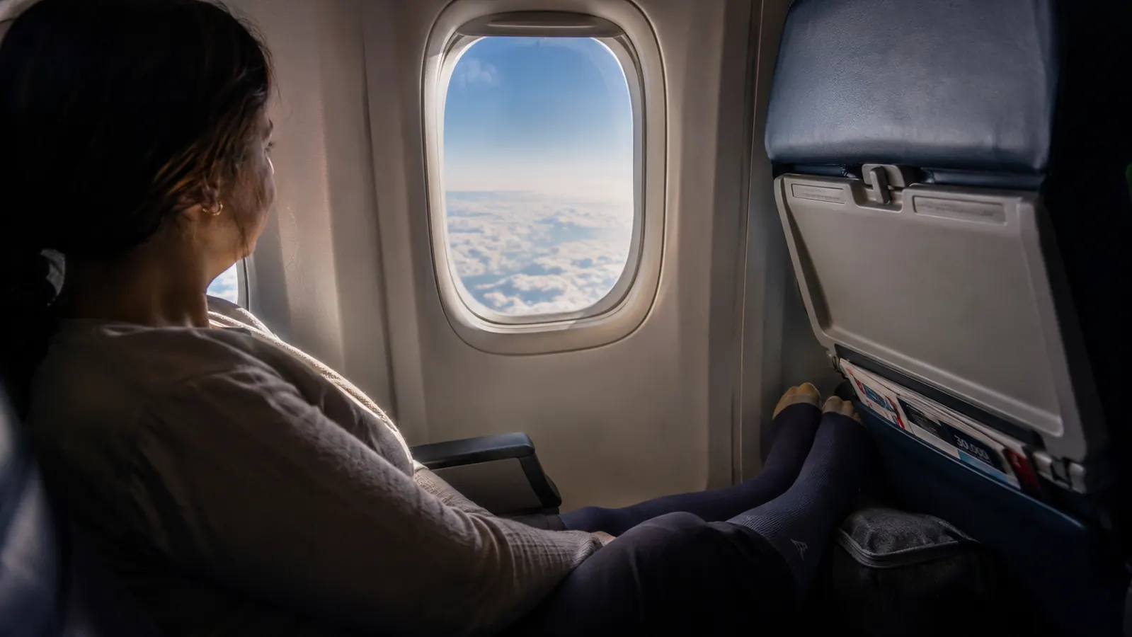How to Prevent Swollen Feet on Long Flights